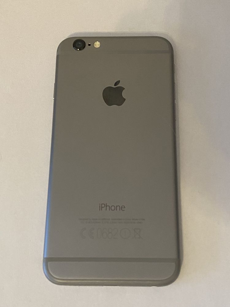 iPhone 6  1 GB / 16 GB Space Gray