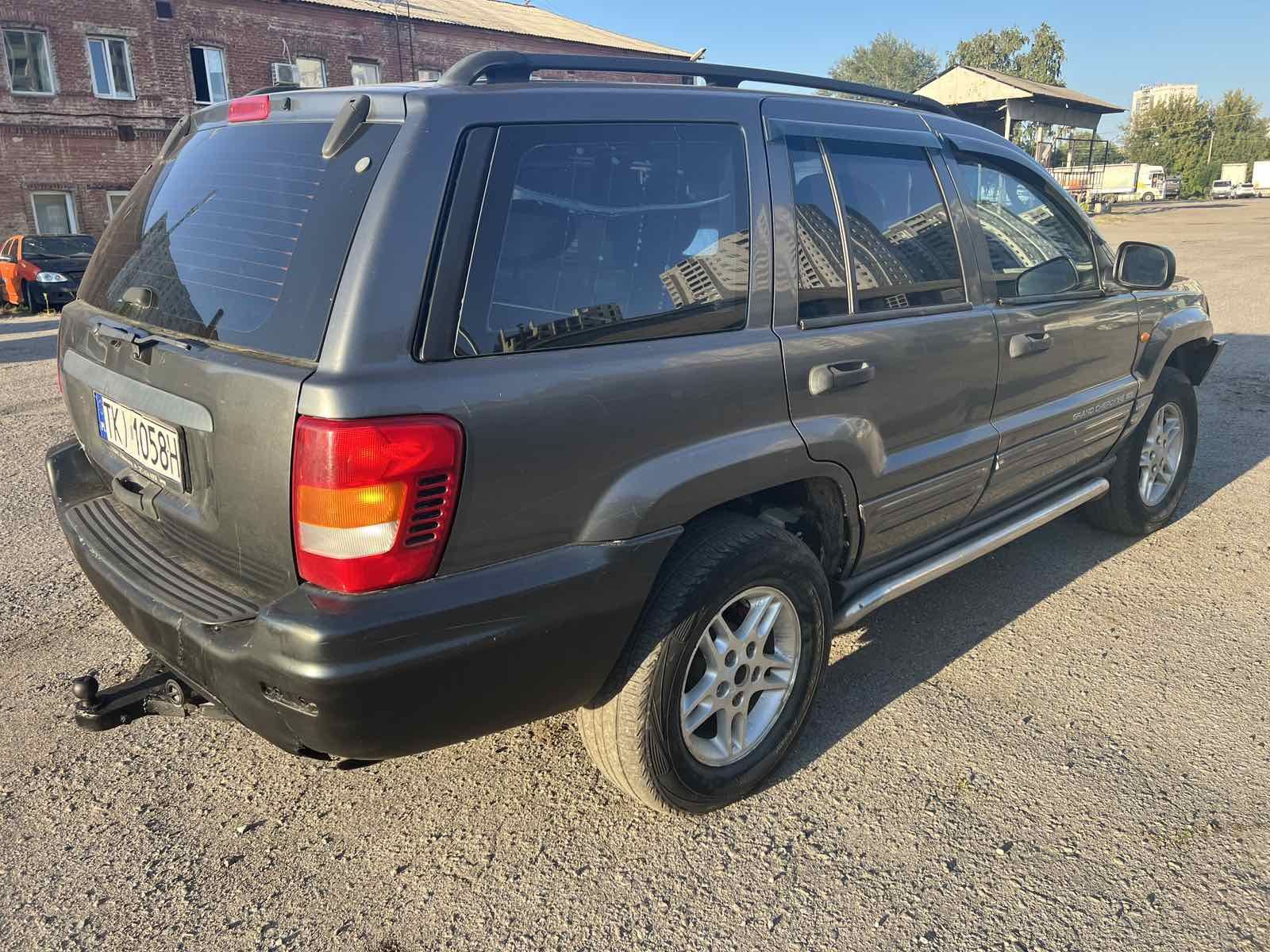 Jeep Grand Cherokee 2004рік 4л газ/бенз АКПП повний привід