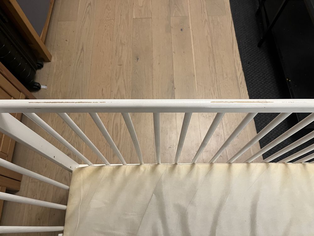 Łóżeczko dzieciece 120x60 + materac + ochraniacz na szczebelki