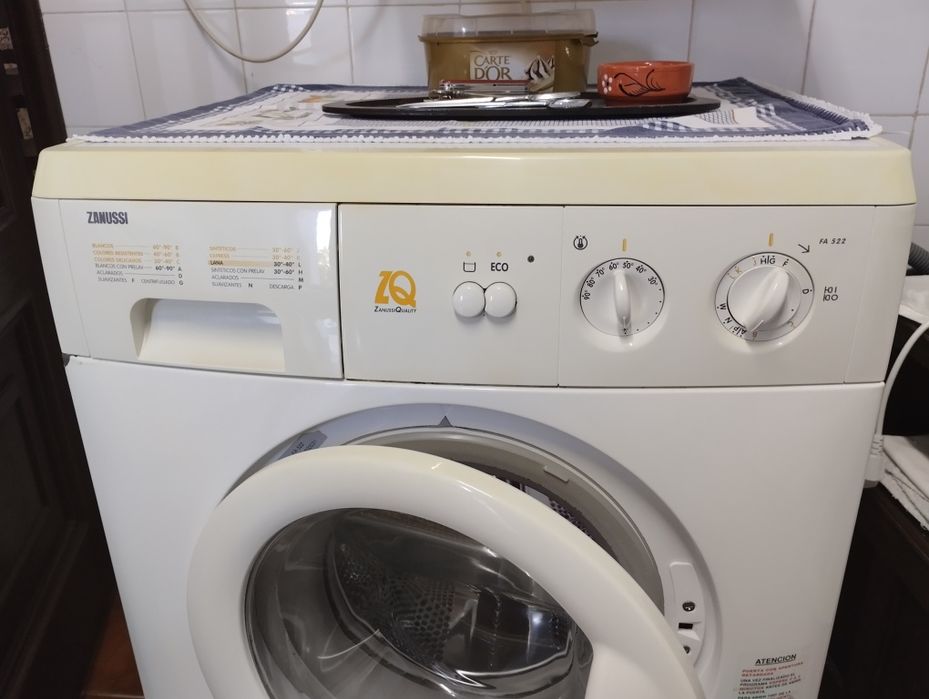 Máquina Lavar Roupa