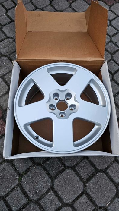 Oryginalne NOWE felgi Audi TT 8N0, 17" 5x100