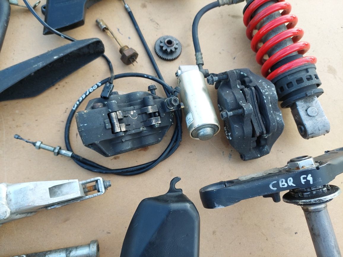 Honda cbr f4 600 lampa gaźnik stacyjka moduł tarcze set bak laga pompa