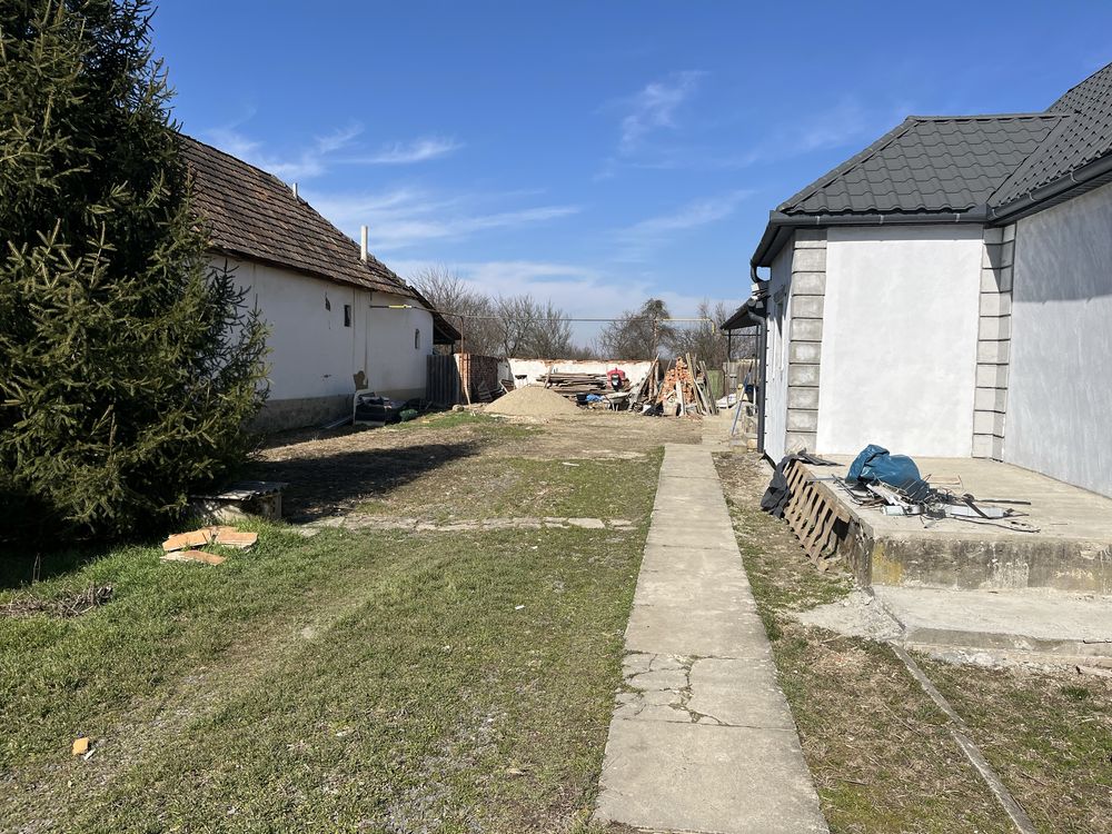 Дім 85 м2 ділянка 25 сотин село Балажер
