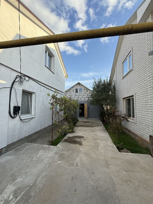 Будинок на Космосі,вул Запорізьких Вогнеборців