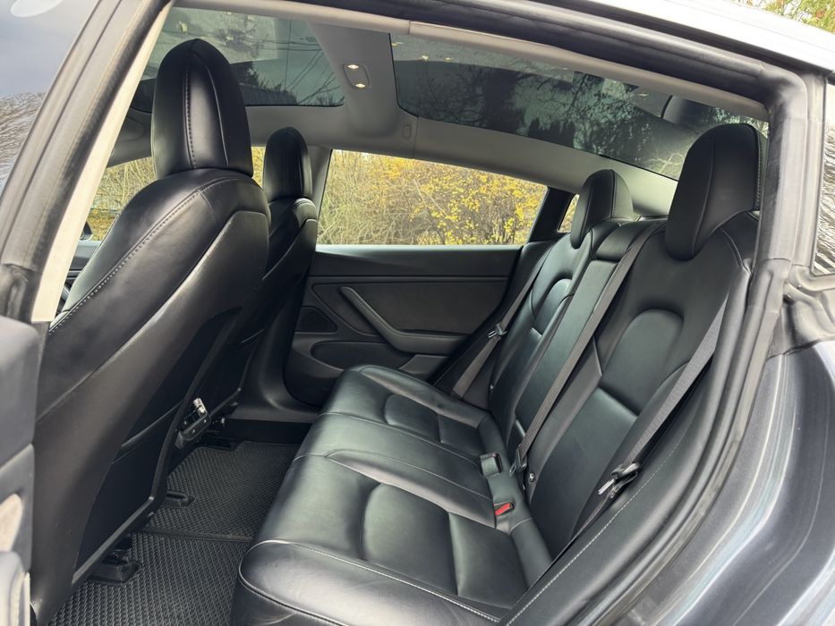 Tesla 3 Long Range | 440 км 75кВт | в ідеальному стані