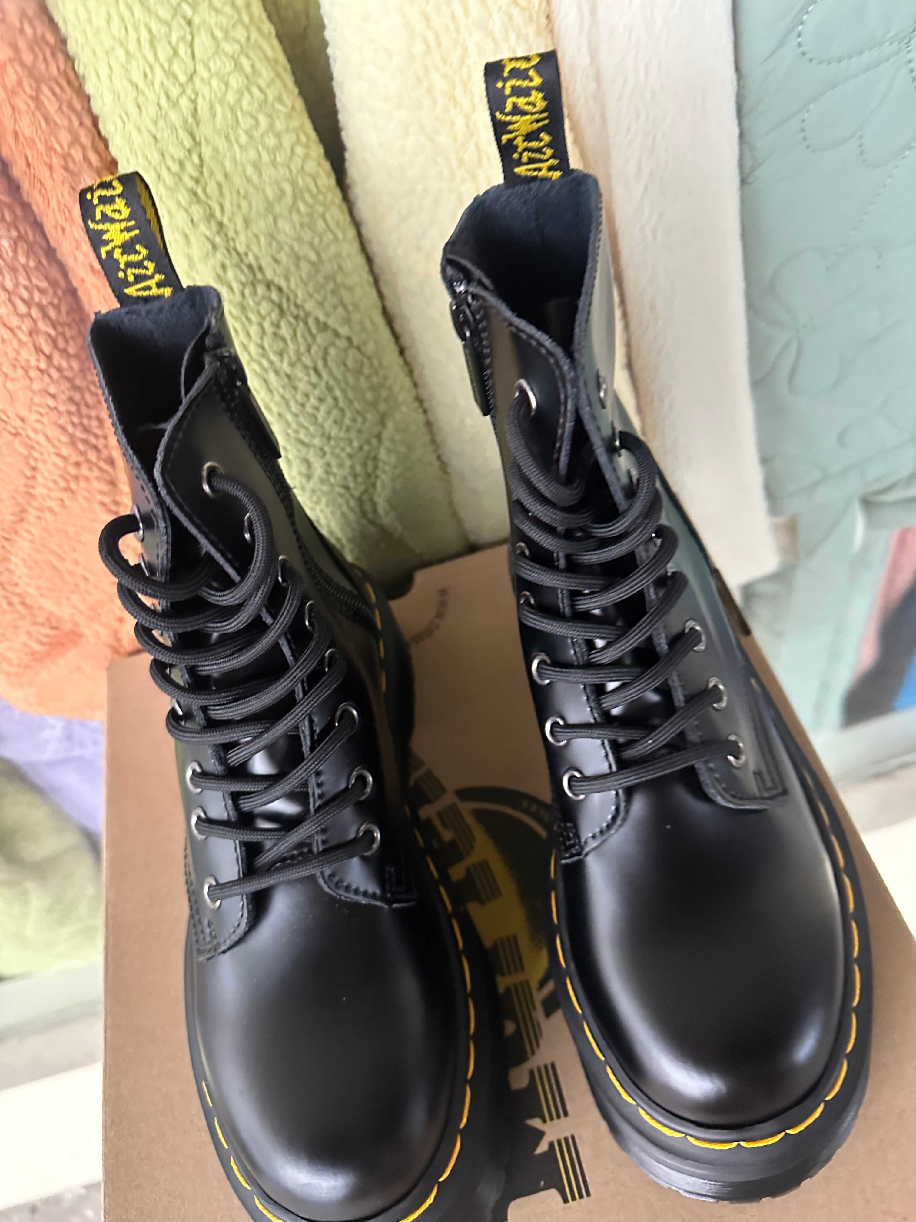 Dr.Martens Jadon