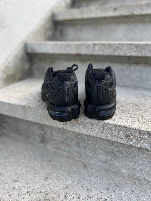 Кросівки Nike Air Max Plus Drift Vapormax (40р по 49.5р) (HF0785-001)