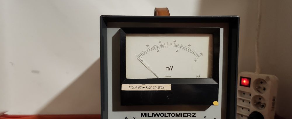 Stare urządzenie miernicze 1968 rok