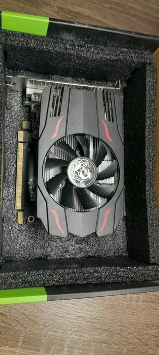 Нова дискретна відеокарта AMD Radeon RX 550, 4 GB GDDR5, 128-bit / DVI