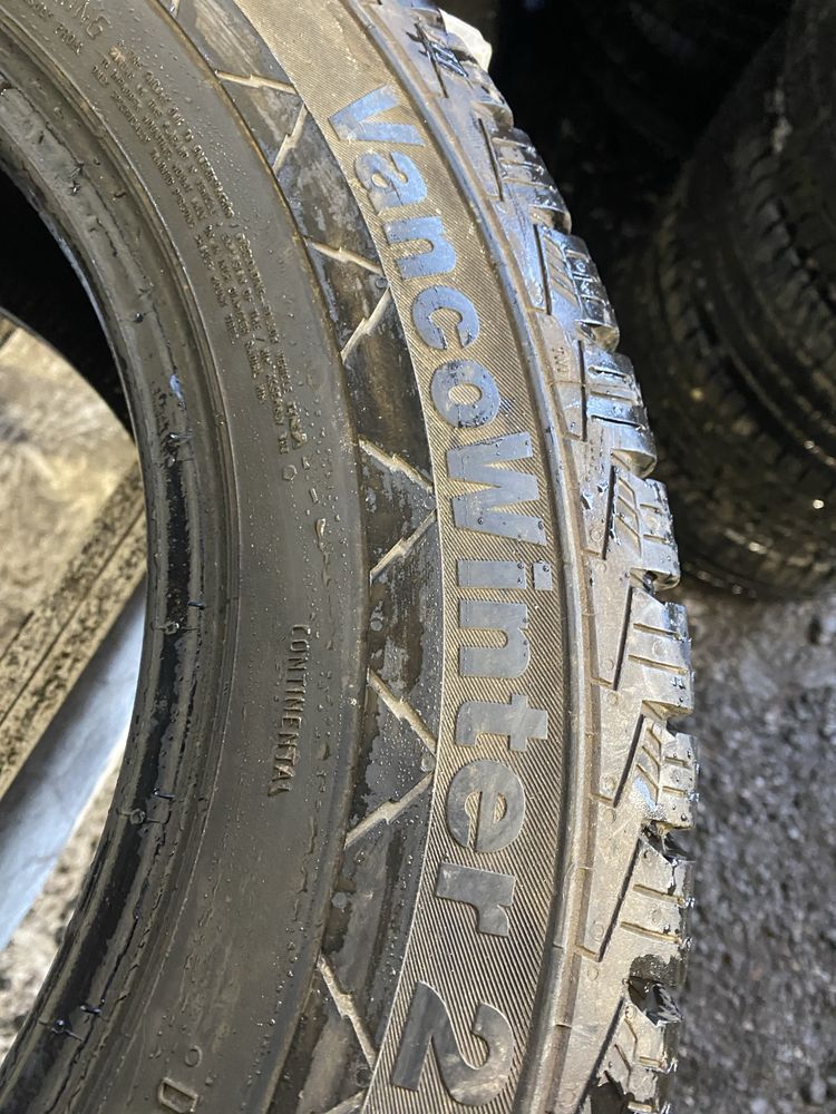 Opona pojedyncza 215/65/16c Continental VancoWinter 2