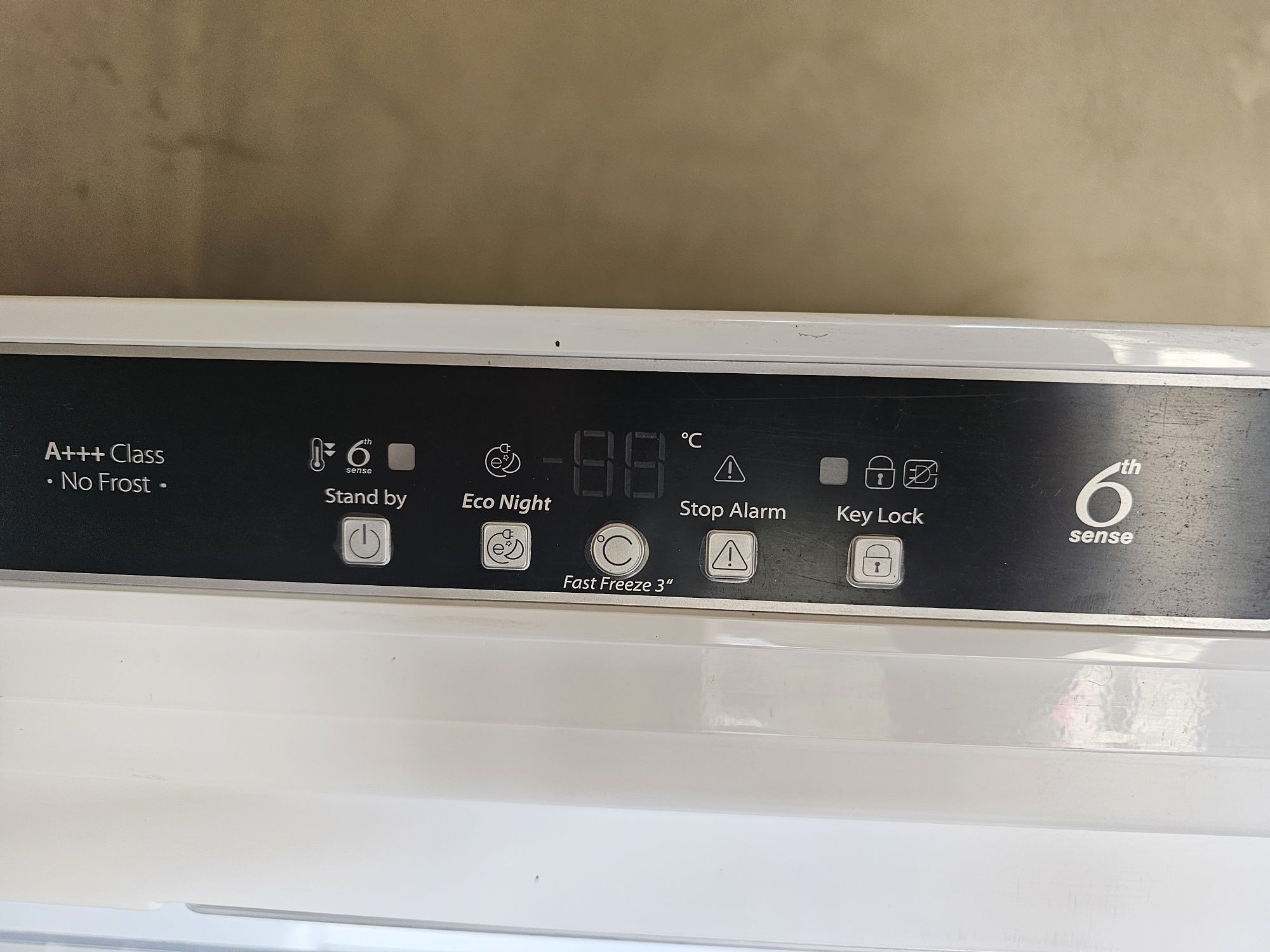 Морозильна камера Whirlpool