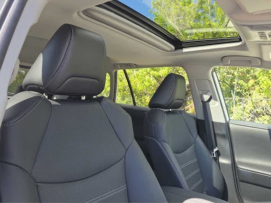 Toyota RAV4      2022