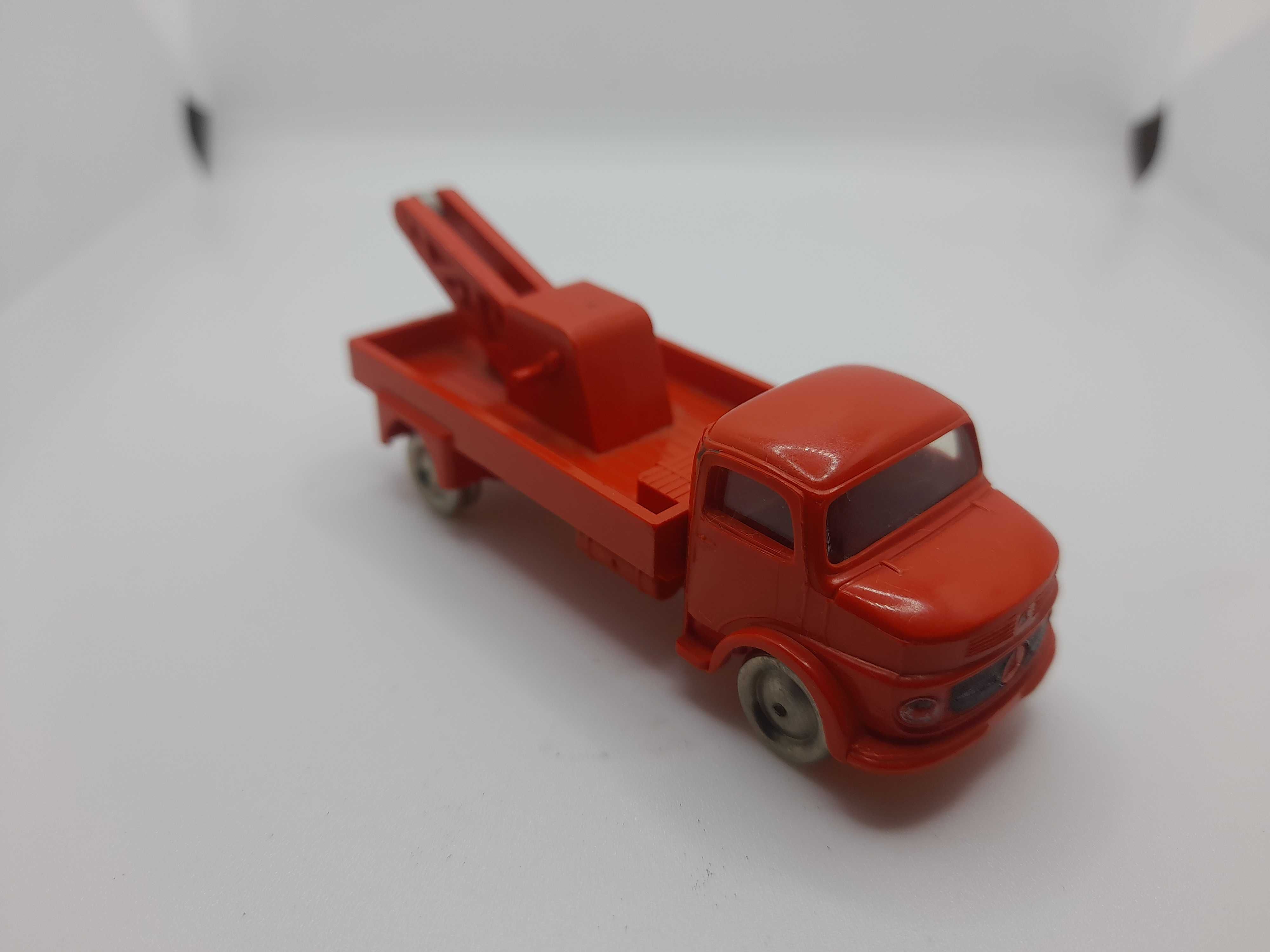 Lego 1:87 Mercedes holownik