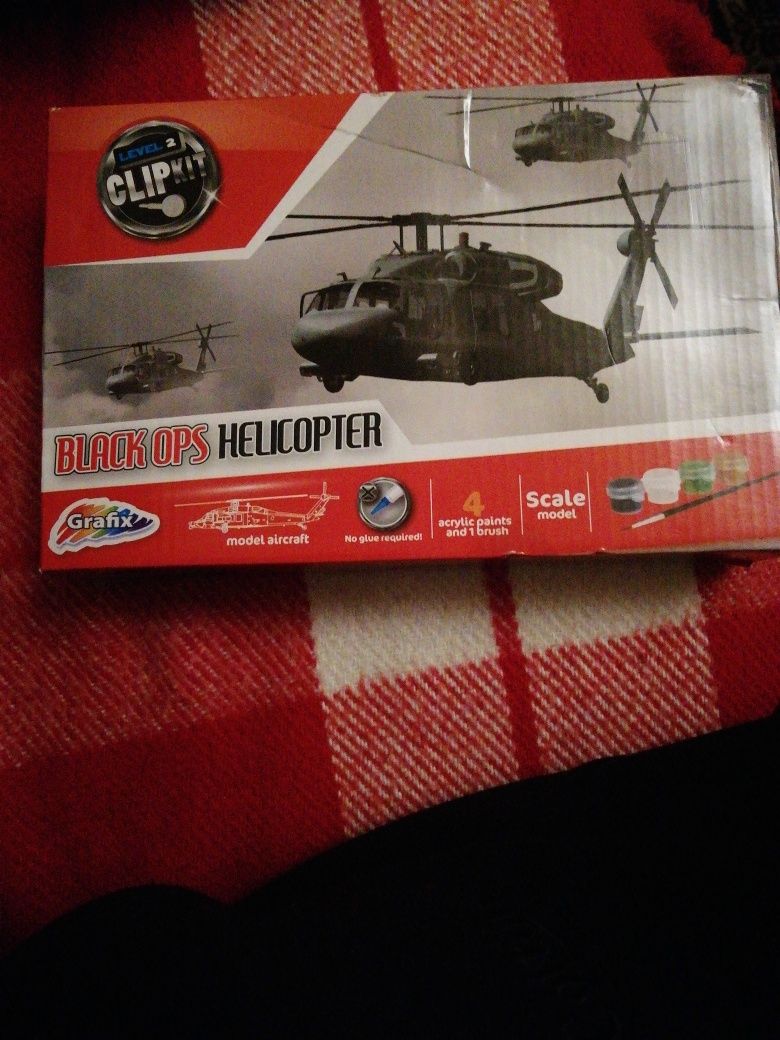 model do sklejania helikopter