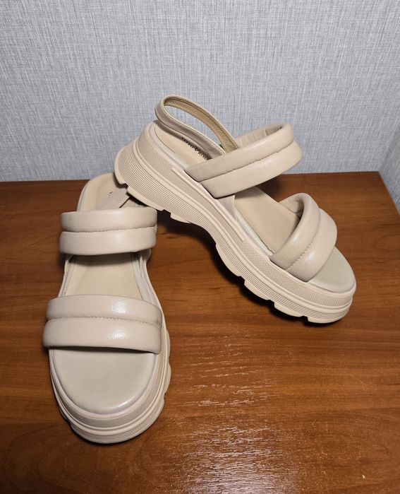 Сандалии кожаные Vitto Rossi, босоножки, сандали. 38 р. 24,5 см.