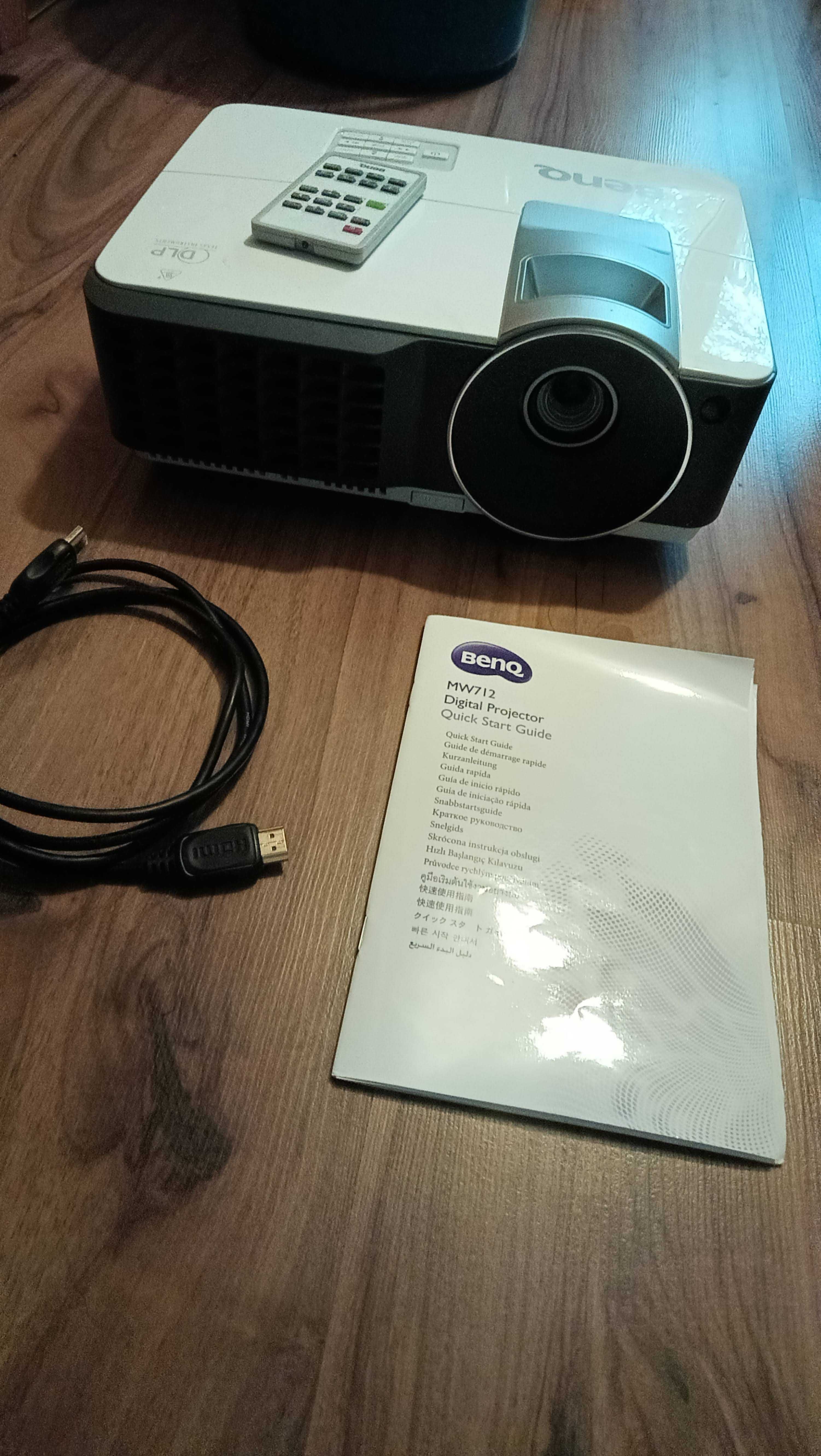 Projektor DLP BenQ MW712. Rozdz. 1280x800 (WXGA). Kontrast 10,000:1