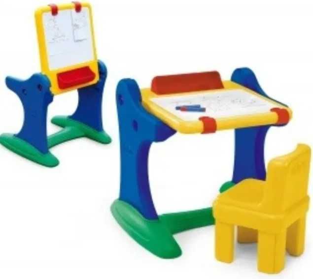 Chicco Edukacyjne biurko z tablicą i krzesełkiem