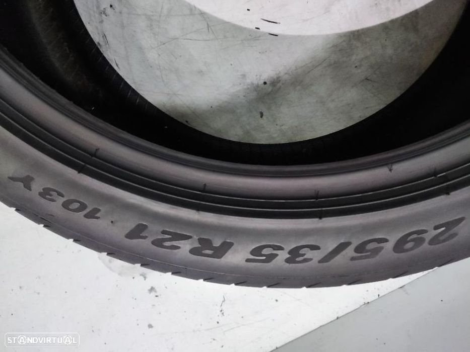 2 pneus semi novos 295-35r21 pirelli - oferta dos portes 180 EUROS