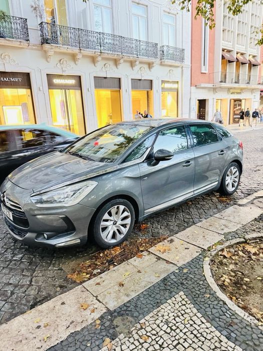 Citroen DS5 2.0 HDI Hibrido com estofos em pele