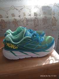 Фірмові Кросівки Hoka 40 р. 25 см.