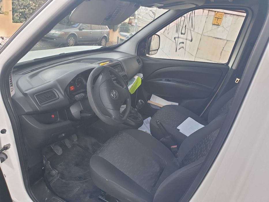 Opel Combo Maxi 1.6 CDTI 110CV de quase 2014