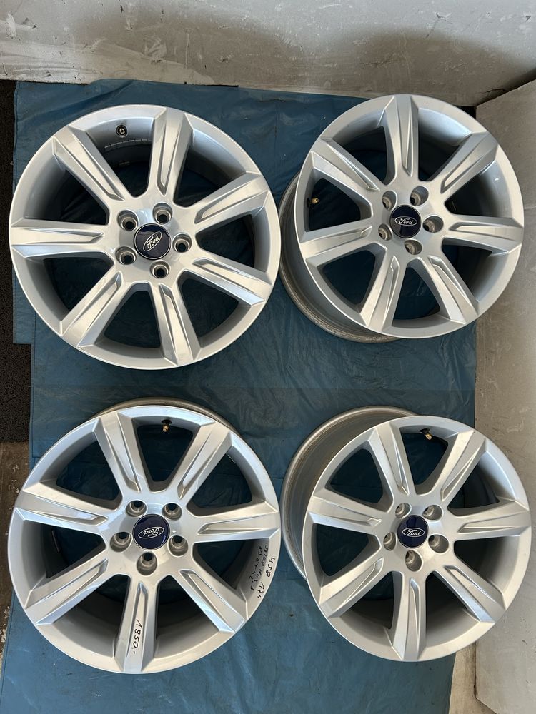 458 Felgi Aluminiowe FORD R 17 5x108 otwór 63,3 NOWE DEMO