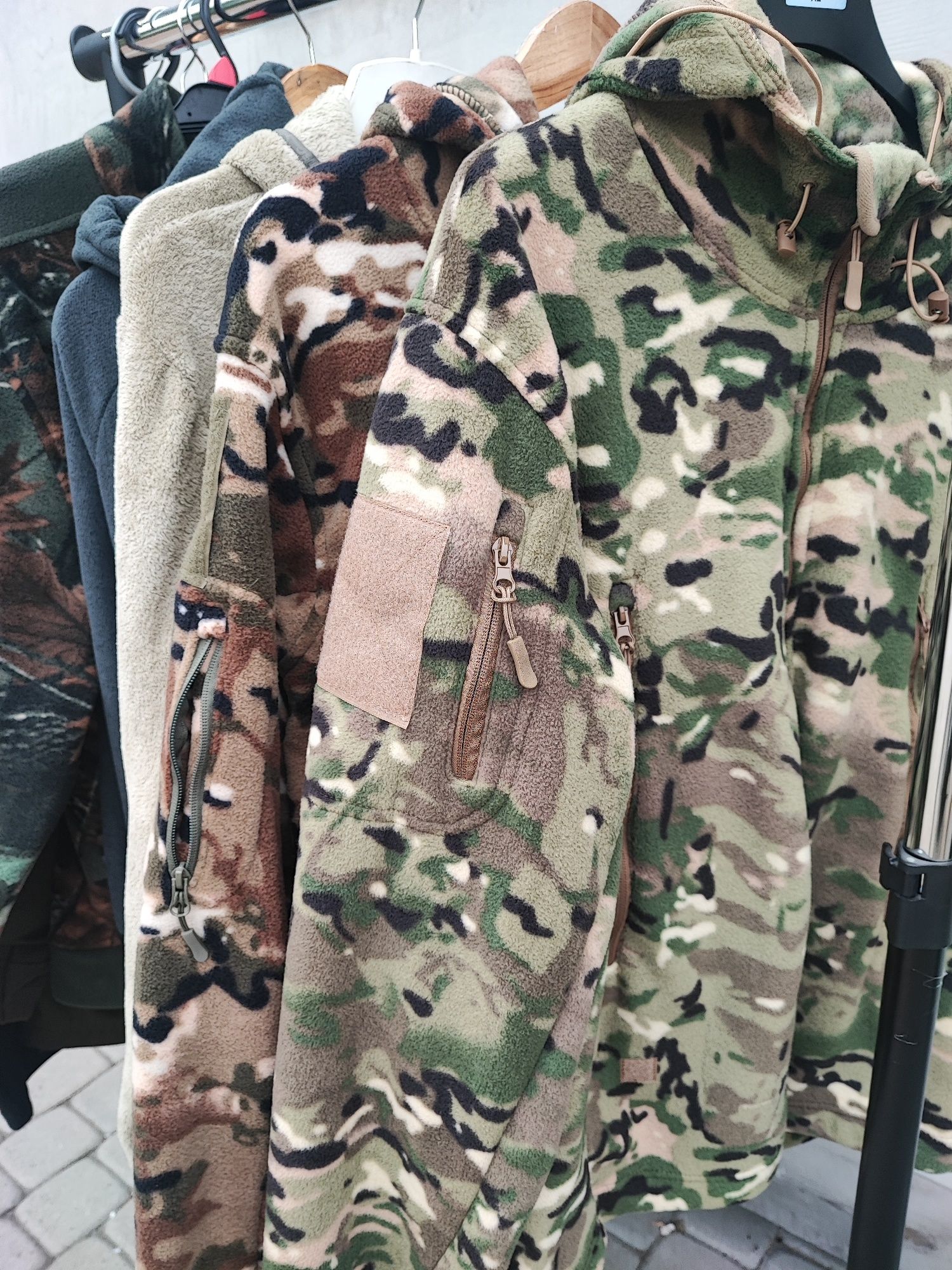 Kurtka taktyczna wojskowa z kapturem bluza polar moro L,Xl
Od