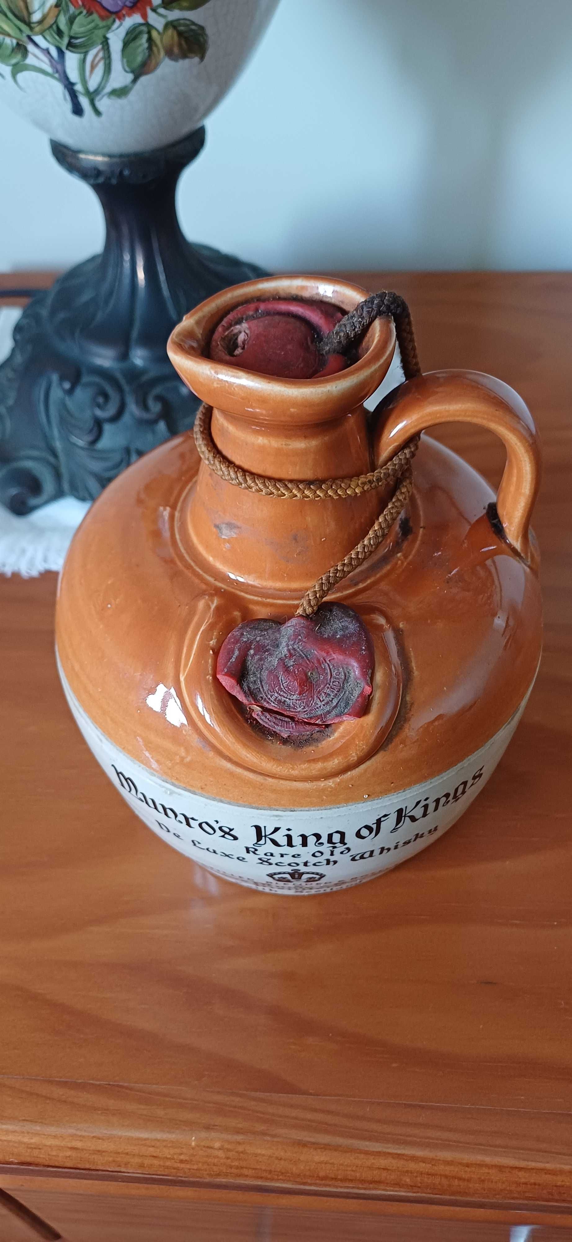 TROCA. Garrafa antiga  colecao