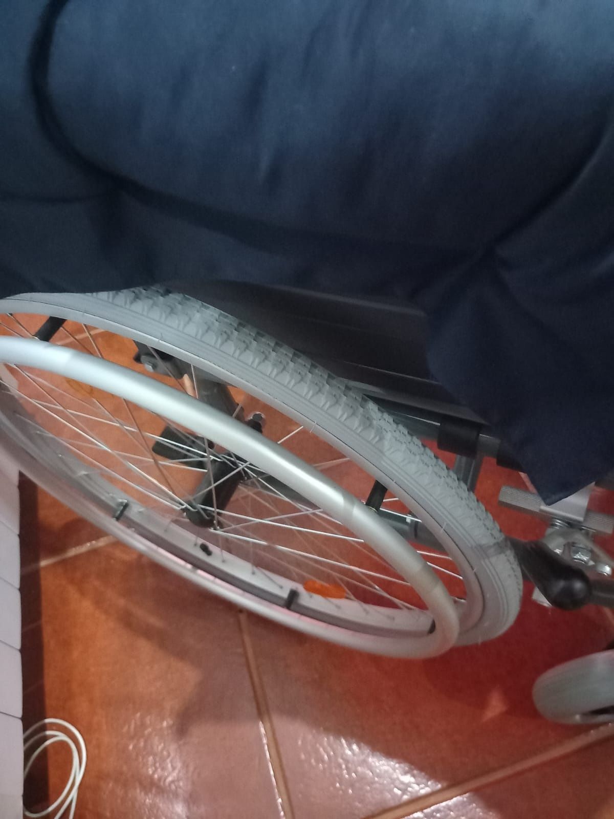 Cadeira de rodas com sistema anti escara