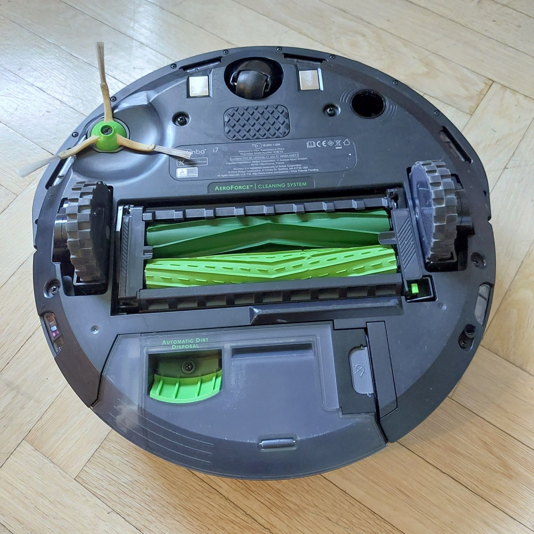 Robot sprzątający IROBOT Roomba I7+