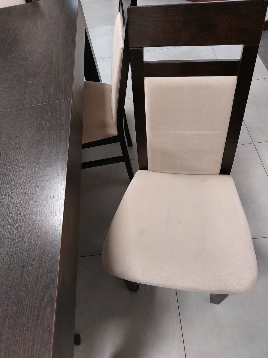 Stół rozkładany 160x90(3 m po rozlozeniu), 6 krzeseł tapicerowanych