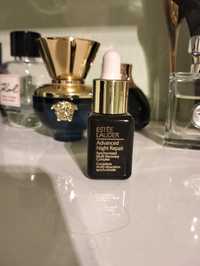 Naprawcze serum do twarzy Estee lauder