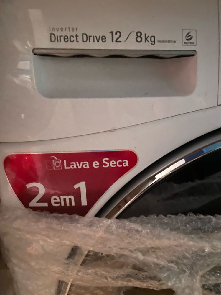 Máquina de Lavar e Secar Roupa LG