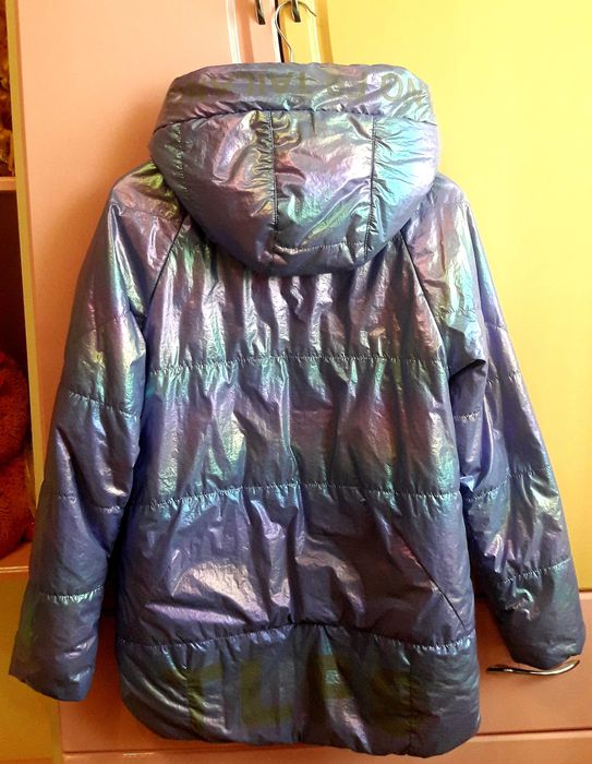 Куртка на девочку