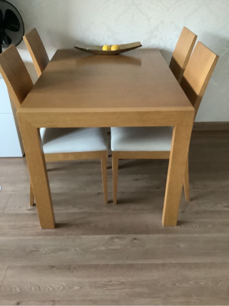 Stół dębowy fornir + 4 krzesła