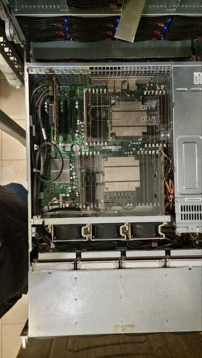 Supermicro 2U X9DRi-LN4F+ E5-2680/E5-2690 128/192GB