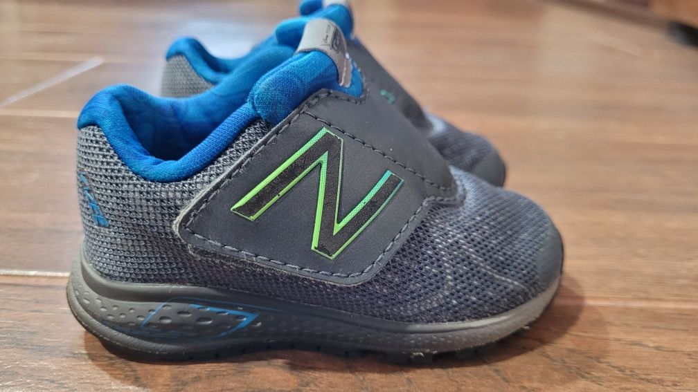 Кросівки New Balance 21 розмір