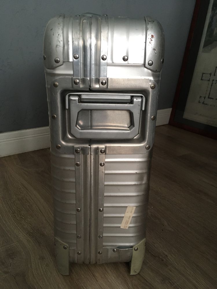 Rimowa walizka aluminiowa na kółkach