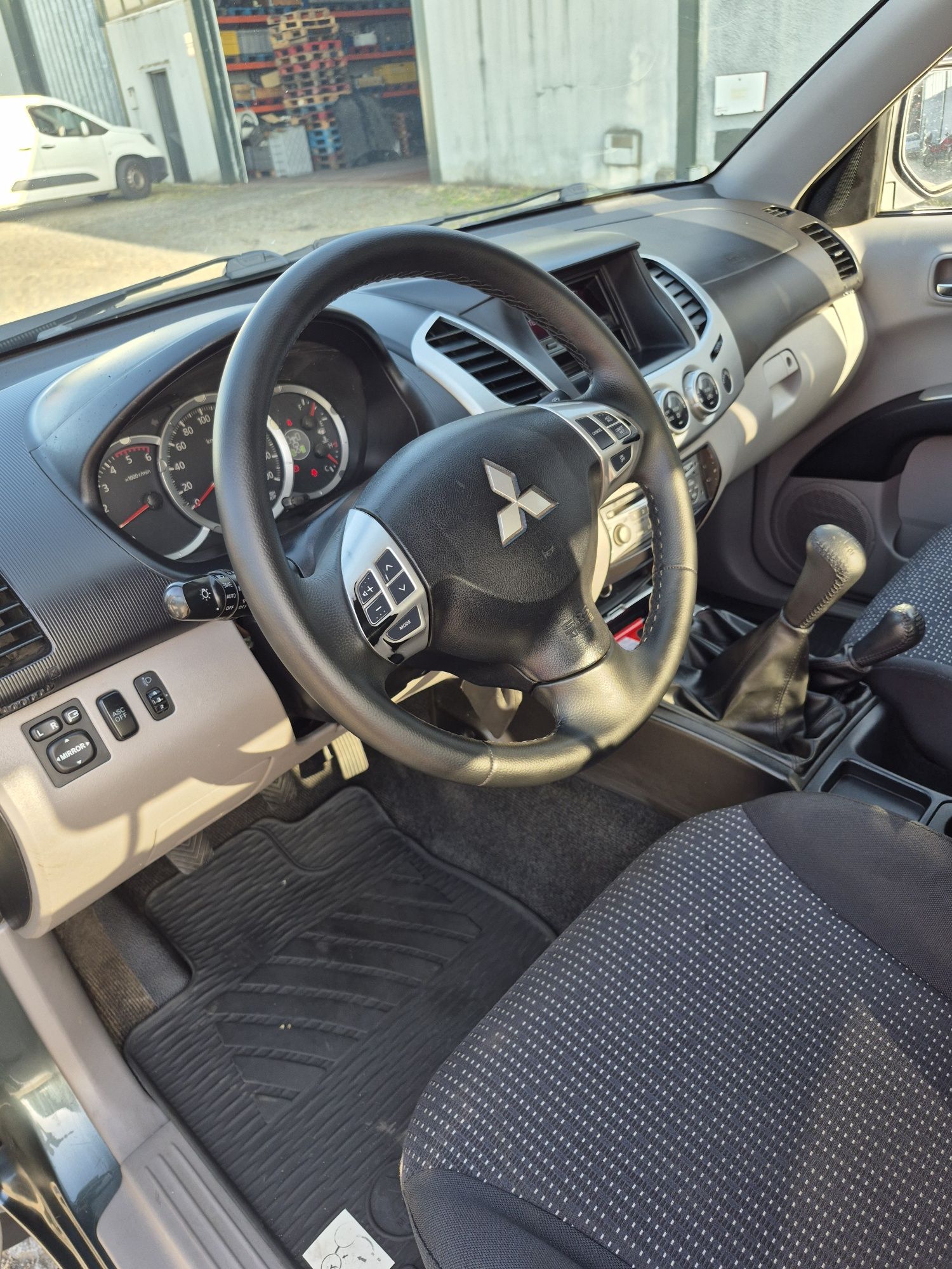Mitsubishi l200 4x4
