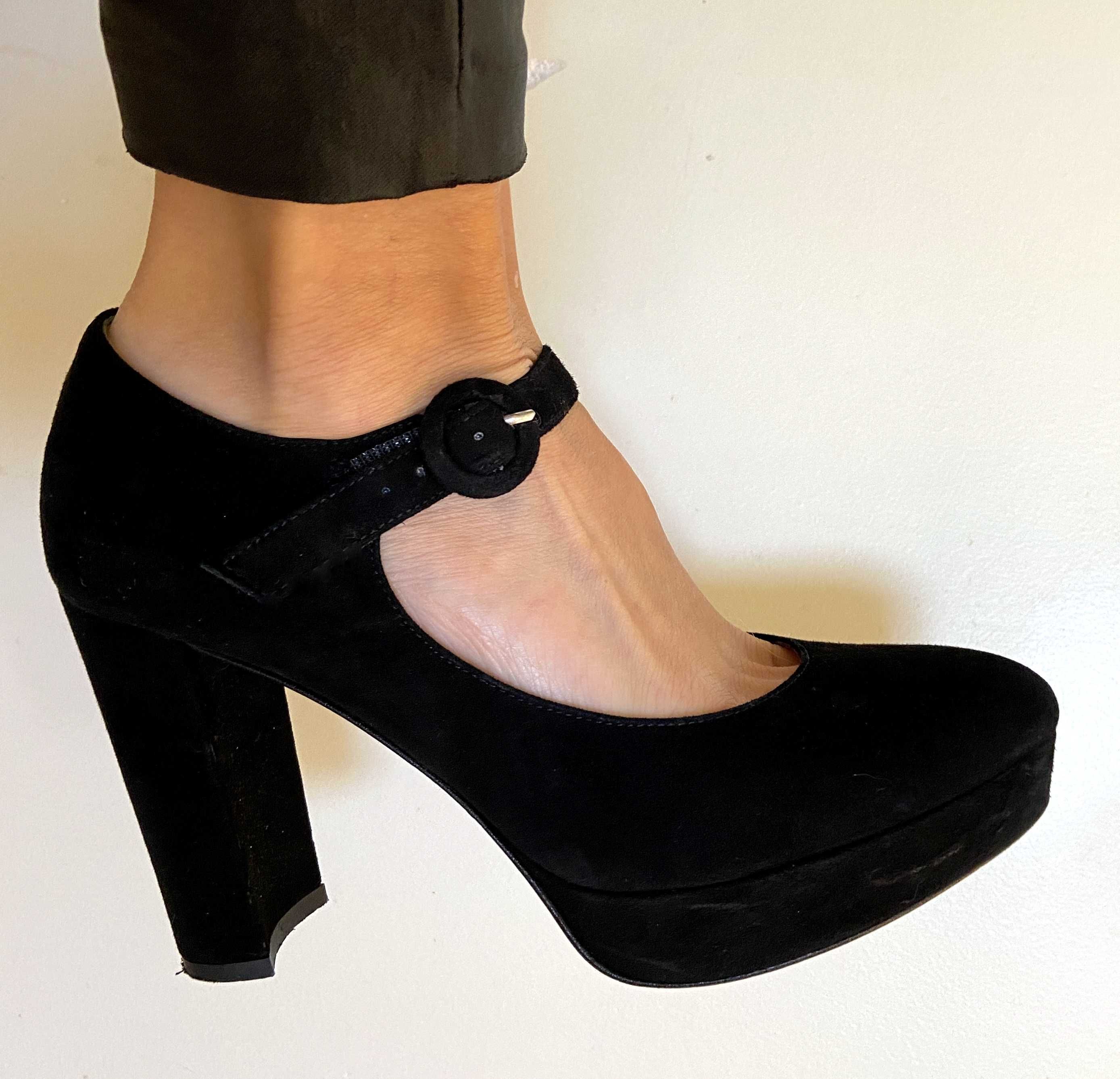 Sapatos de salto em camurça pretos - Gloria Ortiz
