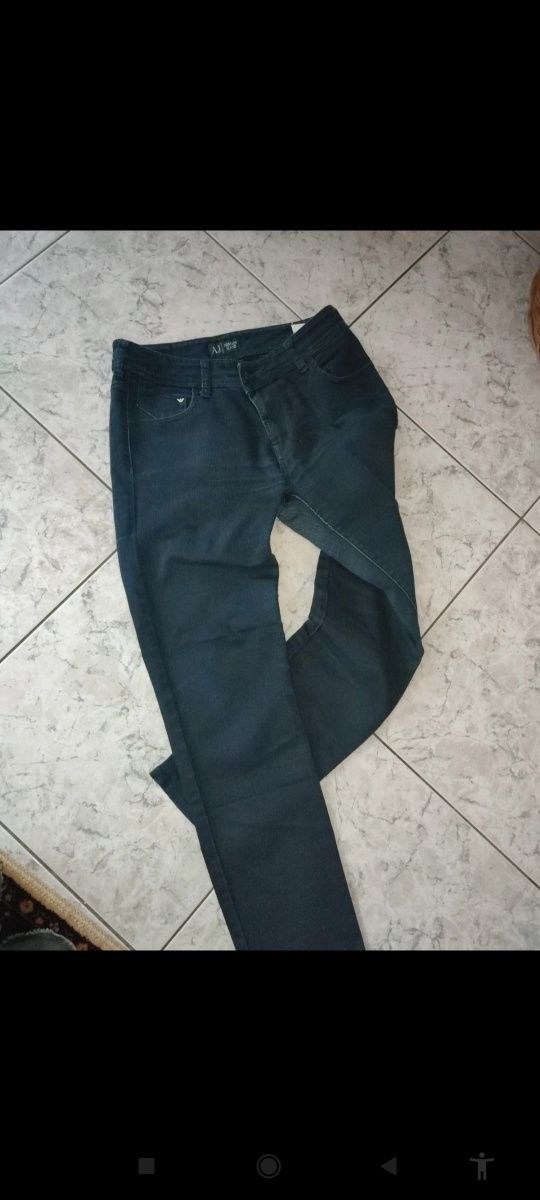 spodnie jeansowe damskie Armani Jeans rozm. 28