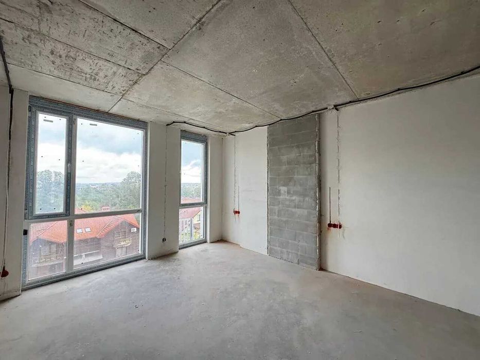 Простора трикімнатна в ЖК "Шоколад" !