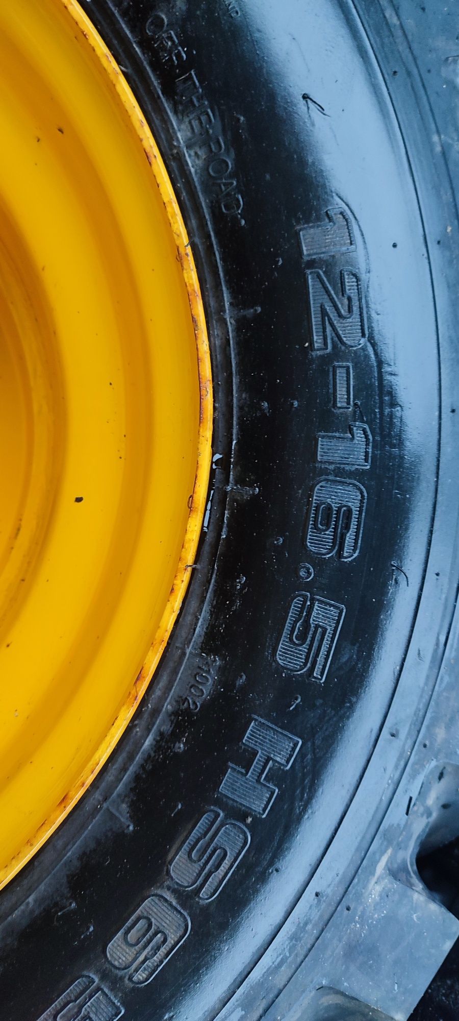 Koła 12-16.5 opony tiron 12pr opony przemysłowe bobcat