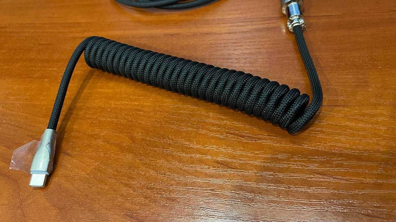 Преміальний кастомний GX16 Coiled Aviator кабель  USB-A to USB-C