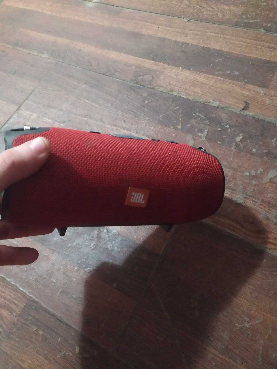 Продам колонку Bluetooth JBL XTREME mini червона Б/У