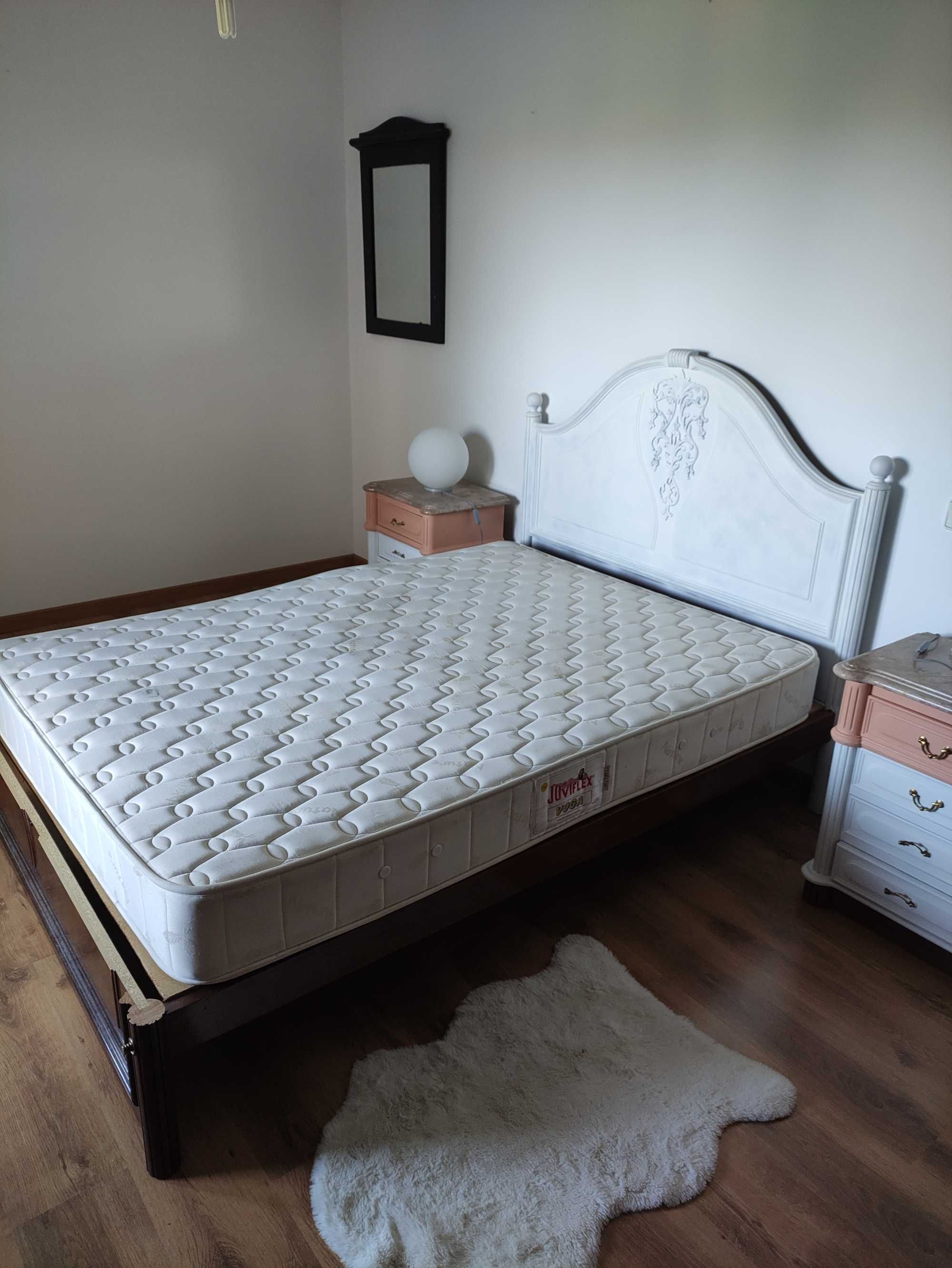 Conjunto Quarto Casal Madeira Maciça e Pedra c/ colchão incluído