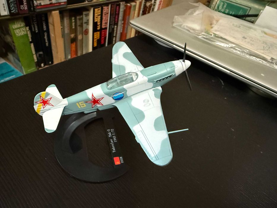 Yakovlev Yak-3 - 1943 - 1:72 - World War II Planes - União Soviética