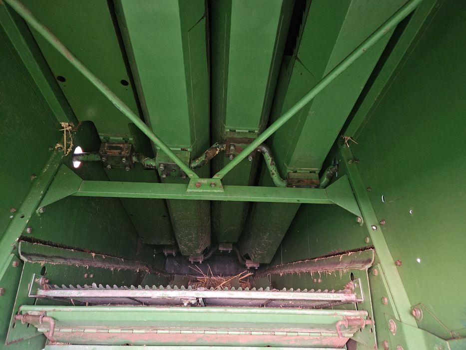 Продам комбайн джондір 1055