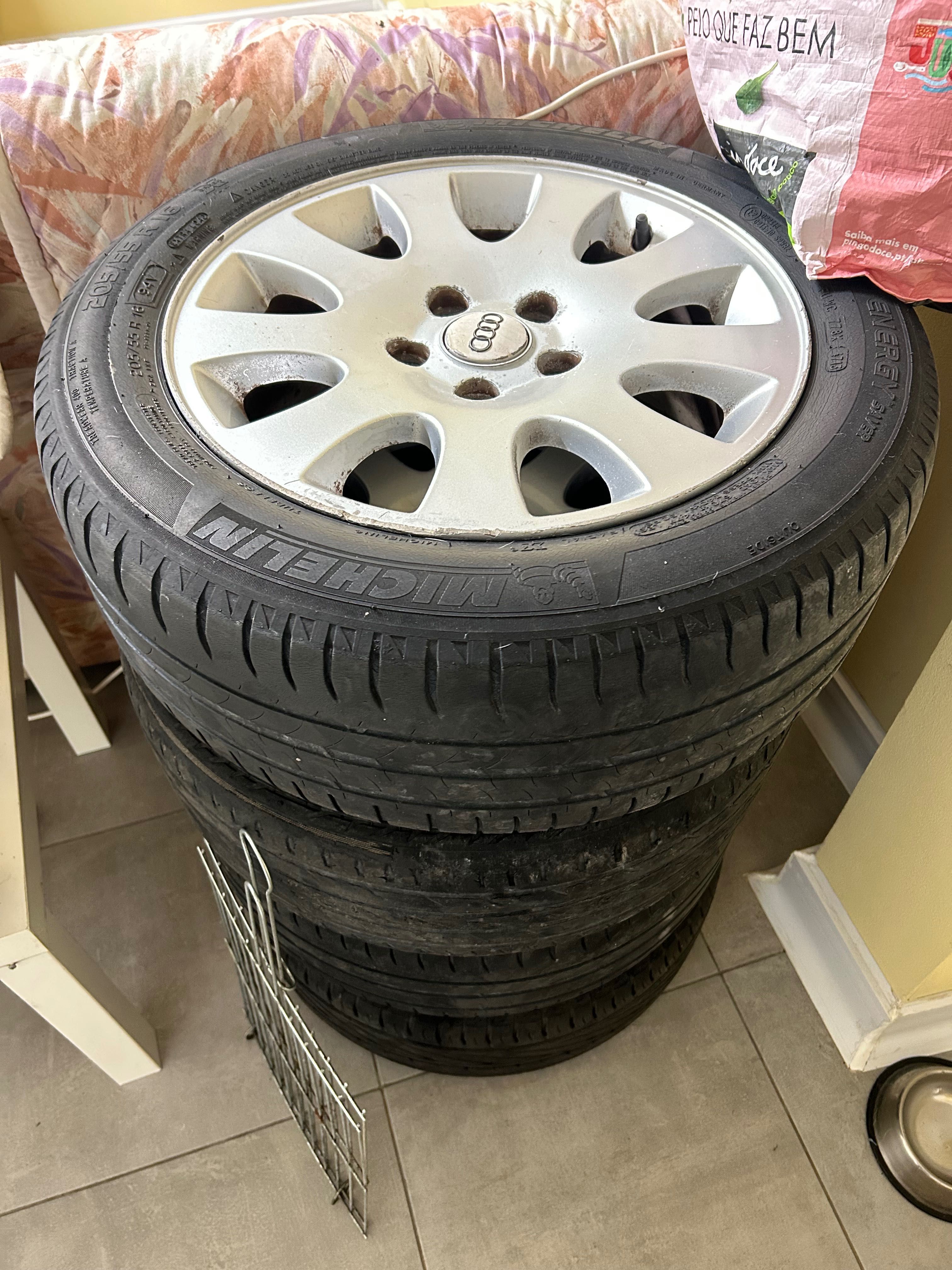 Jantes/pneus audi 16 polegadas