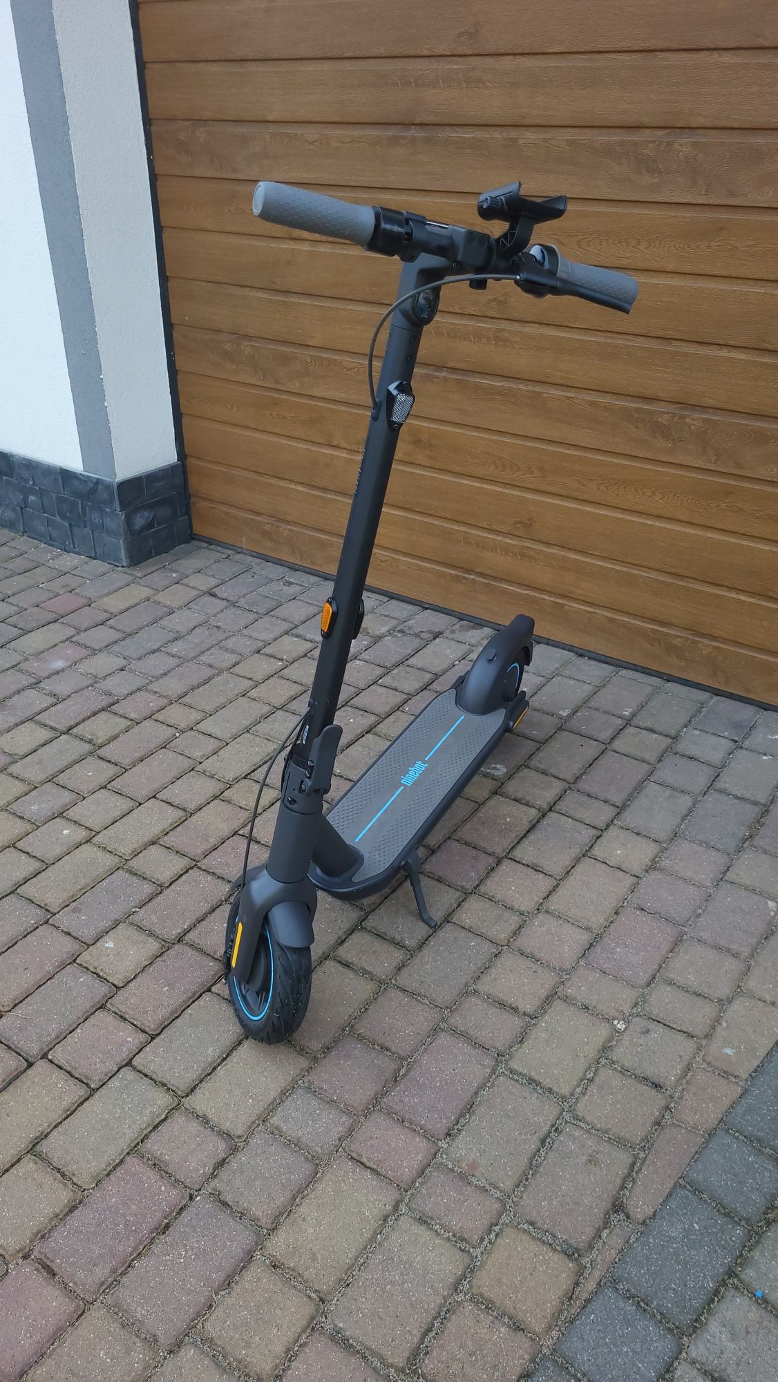 Ninebot kick scooter max g30d ii